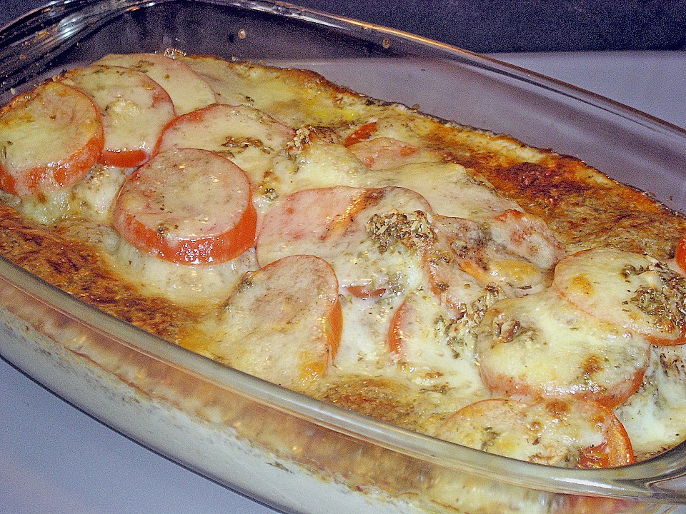 Hähnchenbrustfilet mit Tomate und Mozzarella in Kräuter Sahne Sauce ...