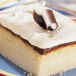 Quark-Pudding-Torte mit Erdbeeren und Tortenguss ohne Backen