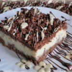 Schokoladentorte mit Sauerkirschen