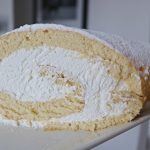 Leckere ZACK ZACK Sahne-Torte mit Obst – ohne Backen und in nur 5 Minuten zubereitet