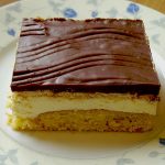 Cremige Nudelpfanne mit Huhn, Mozzarella und getrockneten Tomaten