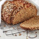 Nacktes essen – nachdem ein supermarkt nur noch unverpacktes gemüse verkauft, steigt der umsatz!