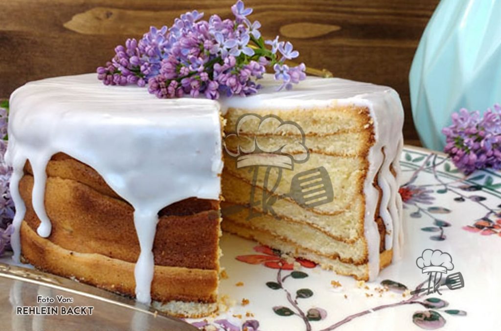 Joghurttorte mit Aprikosen – 1k Rezepte