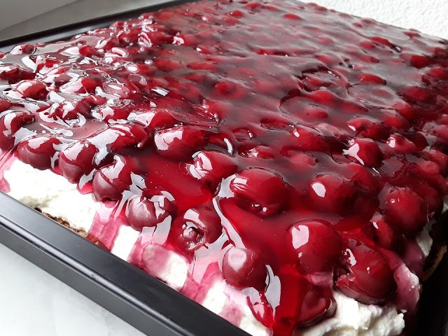 Apfelkuchen mit Apfelmus und Mandelstreuseln vom Blech – 1k Rezepte