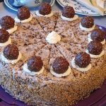 Low Carb Schokorolle mit Sahnefüllung